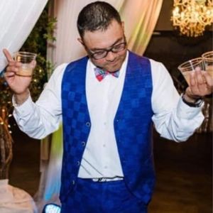 Meet your Posher, Victor